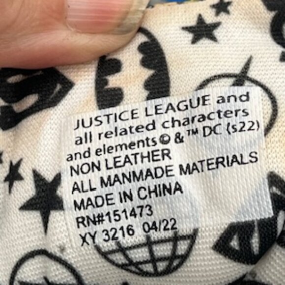 DC Superhero Collage High. Top‎ Boys Shoes Sneakers Size 3 - Picture 10 of 12